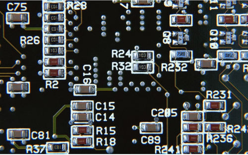 多层PCB与双面PCB的区别